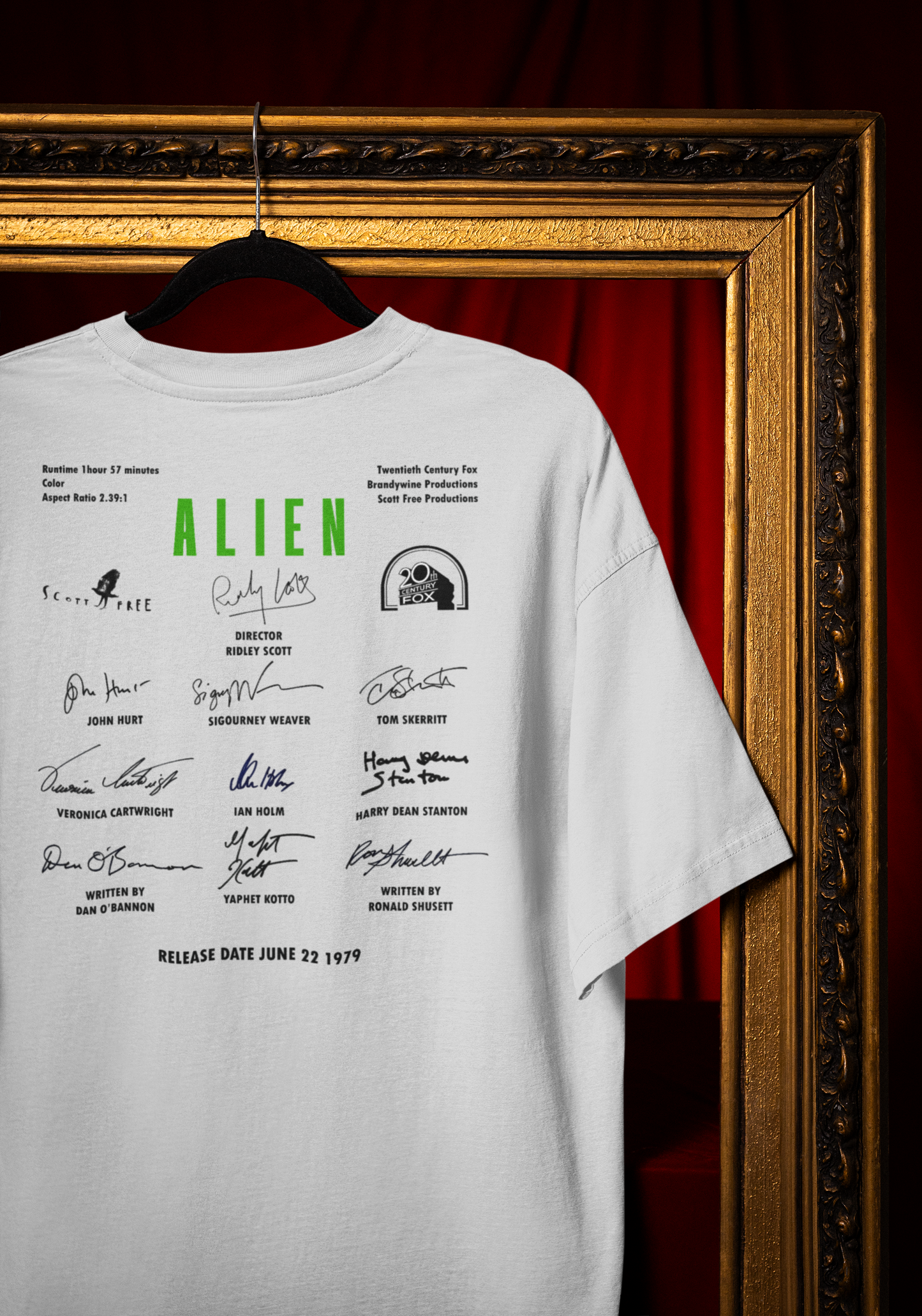 ALIEN, Iconic Signature T, Awesome Gift, Personal Memorabilia, T Shirt, Gift, Present, Christmas, Valentines, TV, Film, Cinema, Hollywood.