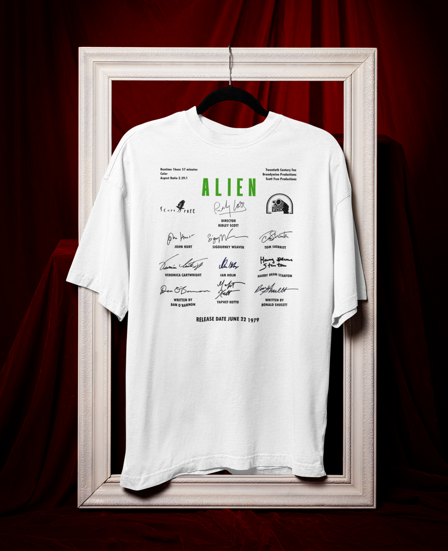 ALIEN, Iconic Signature T, Awesome Gift, Personal Memorabilia, T Shirt, Gift, Present, Christmas, Valentines, TV, Film, Cinema, Hollywood.